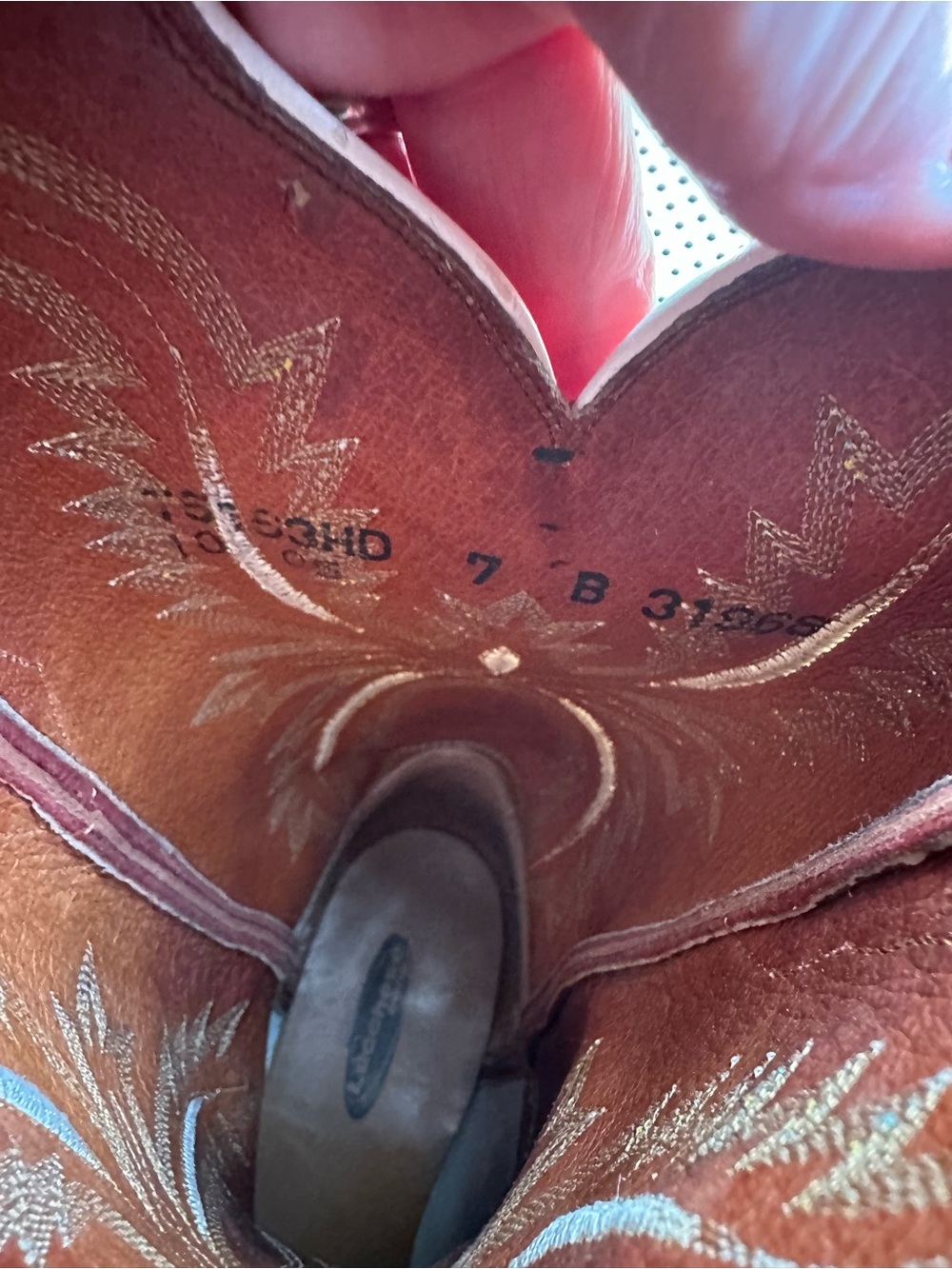 Lucchese Women’s western boots. Size 7.5B
Excellent condition. - Picture 5 of 7